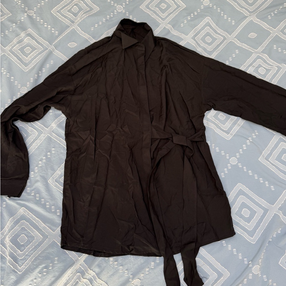 Black belted women’s top
